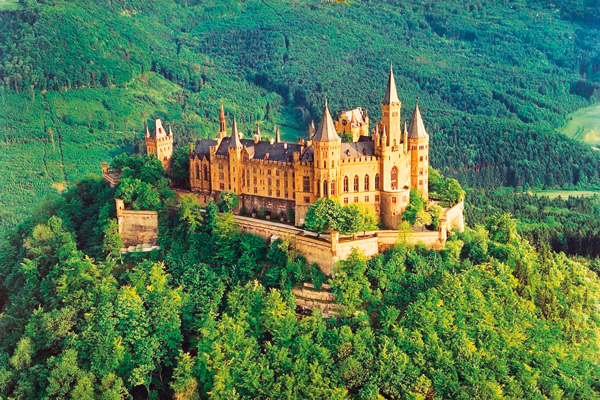 Sport_Schloss_Hohenzollern_presse_LMZ804243m_600x400